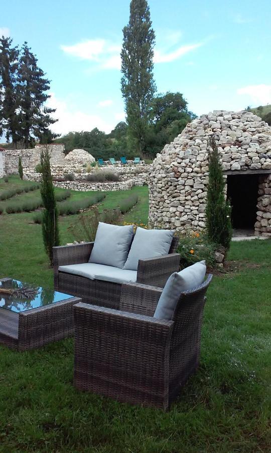Les Bories En Champagne Villa Montlevon Exterior photo